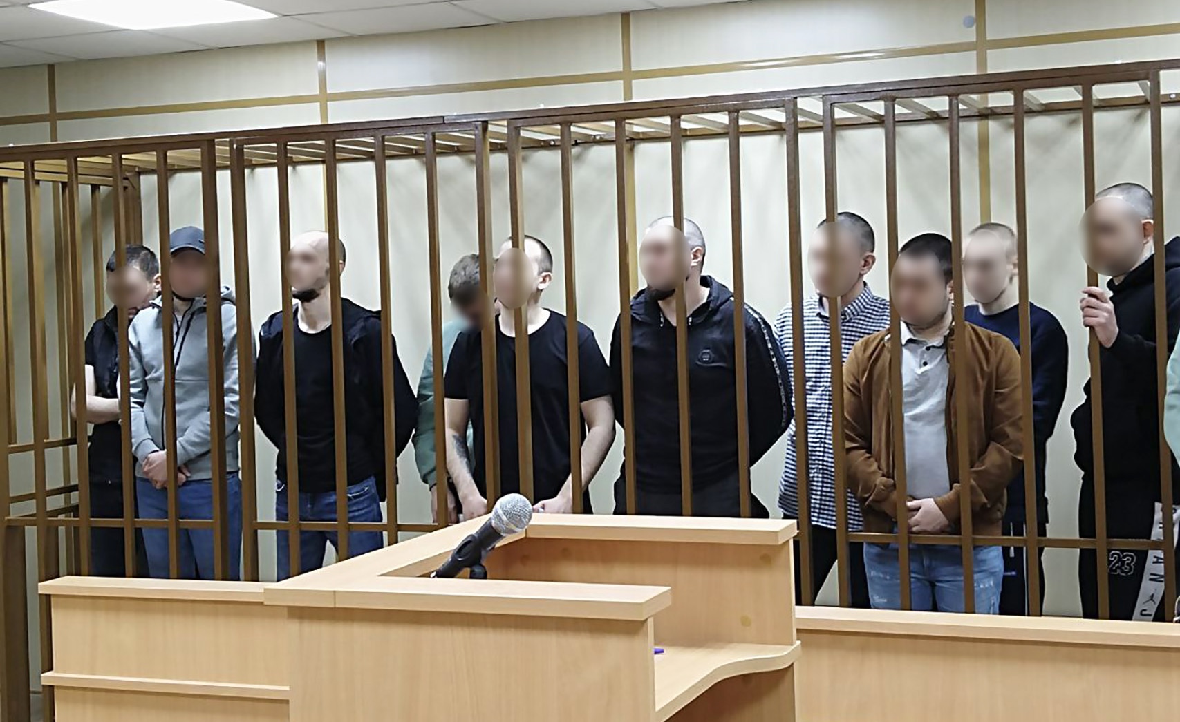 Учащиеся тюменских колледжей приняли участие в экскурсии в суд, где был оглашен Приговор в отношении сразу 10 наркоторговцев