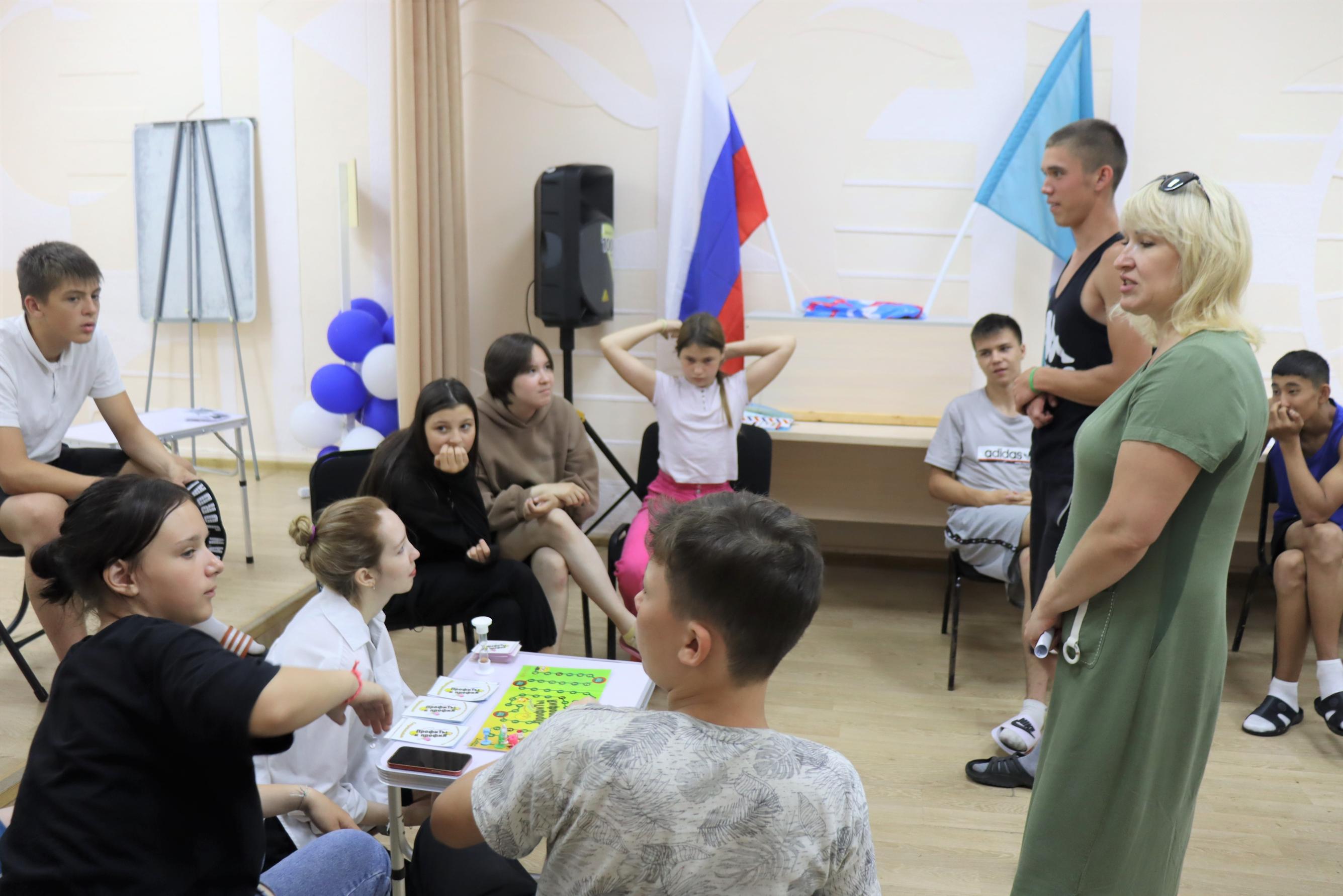 Воспитанники детского оздоровительного лагеря «Шанс» приняли участие в интеллектуальной игре