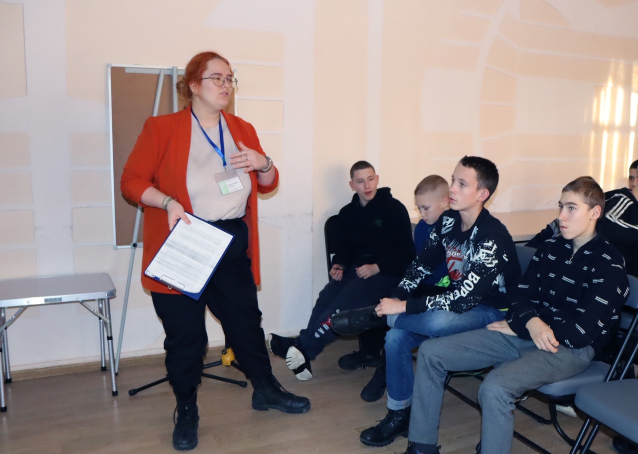 Благодаря тюменским библиографам ребята с проекта "Ступени" узнали, как поступок одного смелого человека может спасти Россию