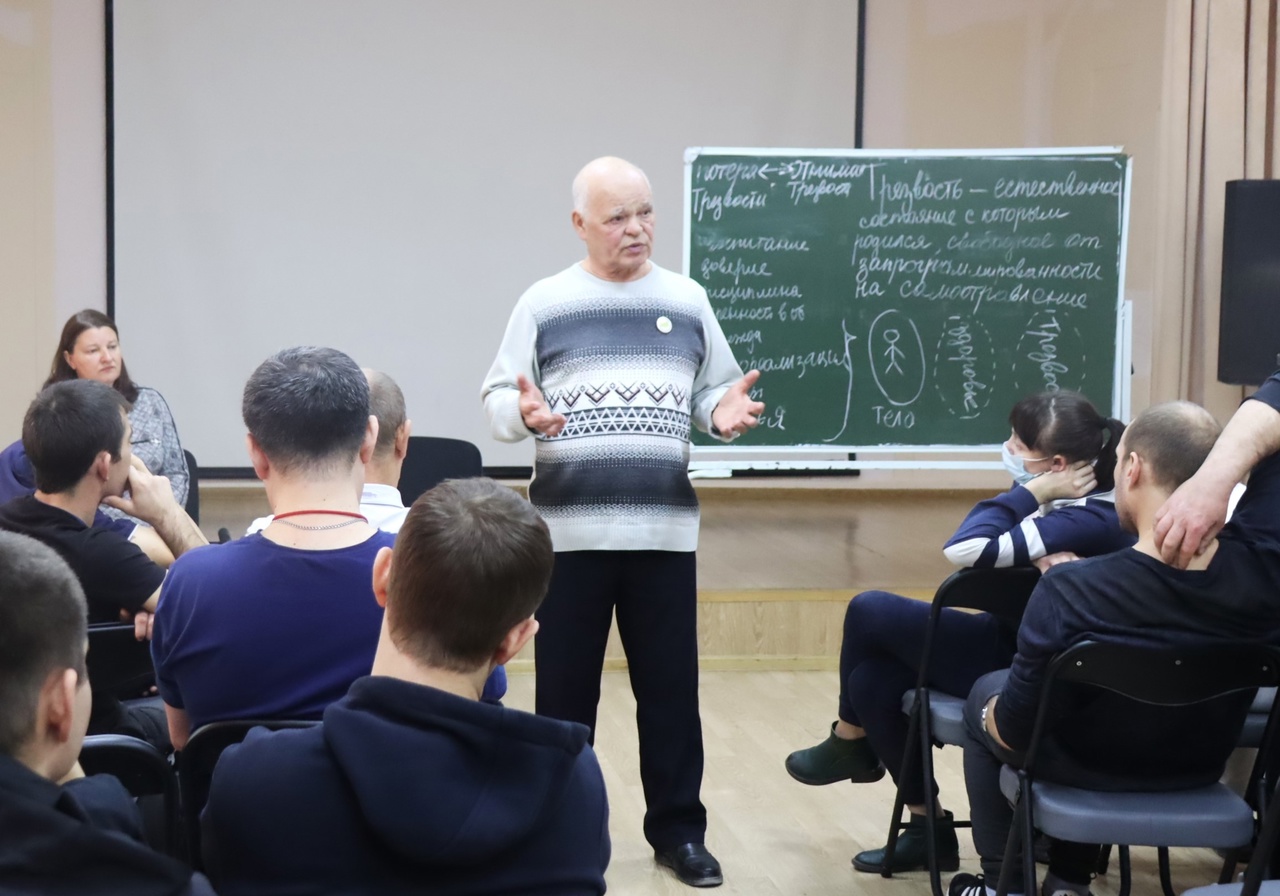 «Фениксы», возрождающиеся из пепла, встретились с активистами движения «Трезвая Тюмень»