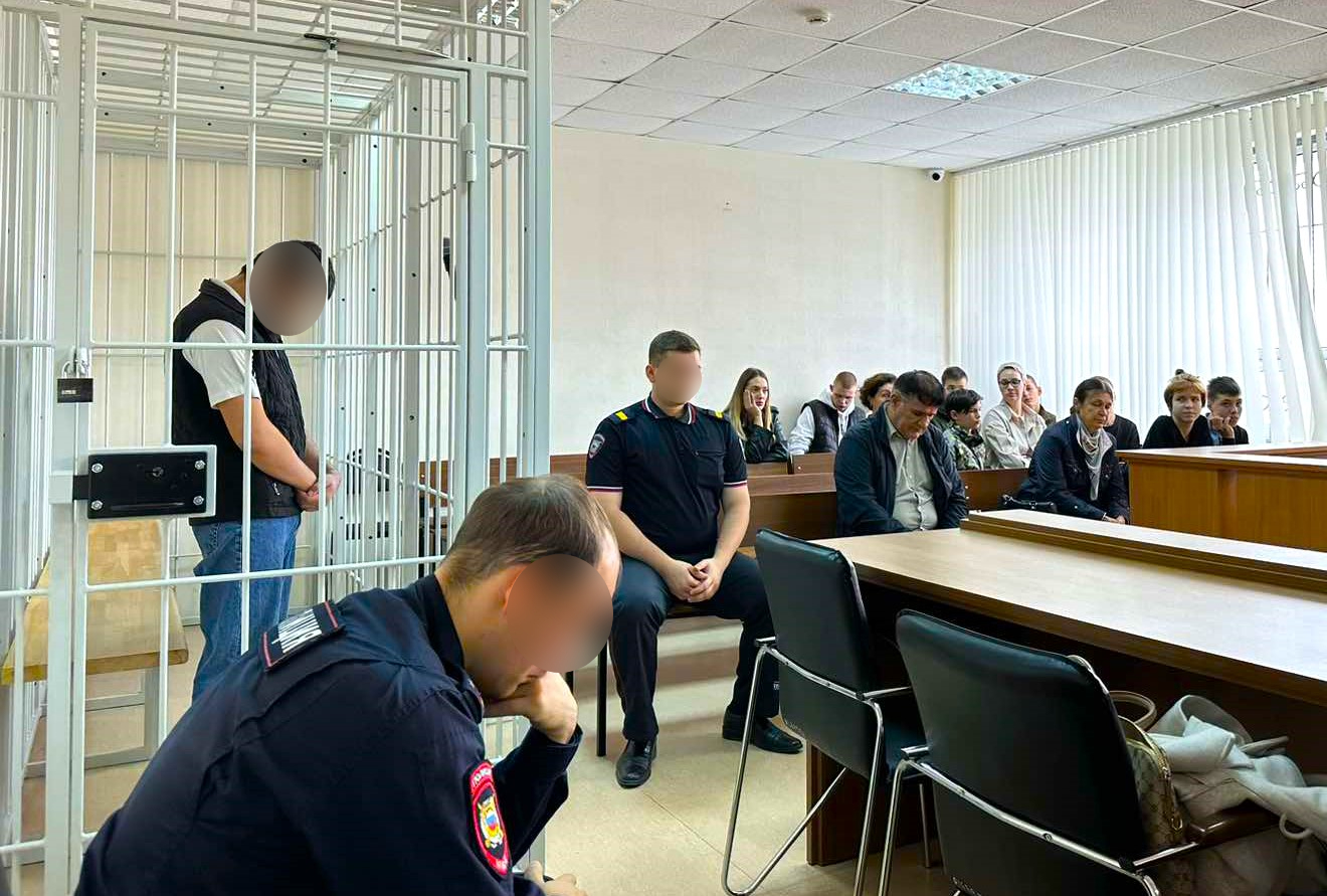 Сотрудники «Областного центра профилактики и реабилитации» организовали для школьников экскурсию в суд